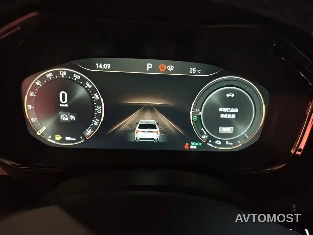 Lynk & Co 01 EM-P 2022 1.5TD PHEV Plus — фото 12