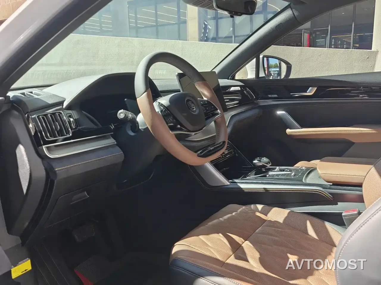 BYD Tang 2019 2.0T Automatic Smart Connect Honor 7-seater China VI — фото 6