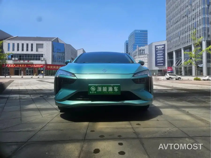 JMCG New Energy Yi 2021 500km Shining Youth Long Range Edition
