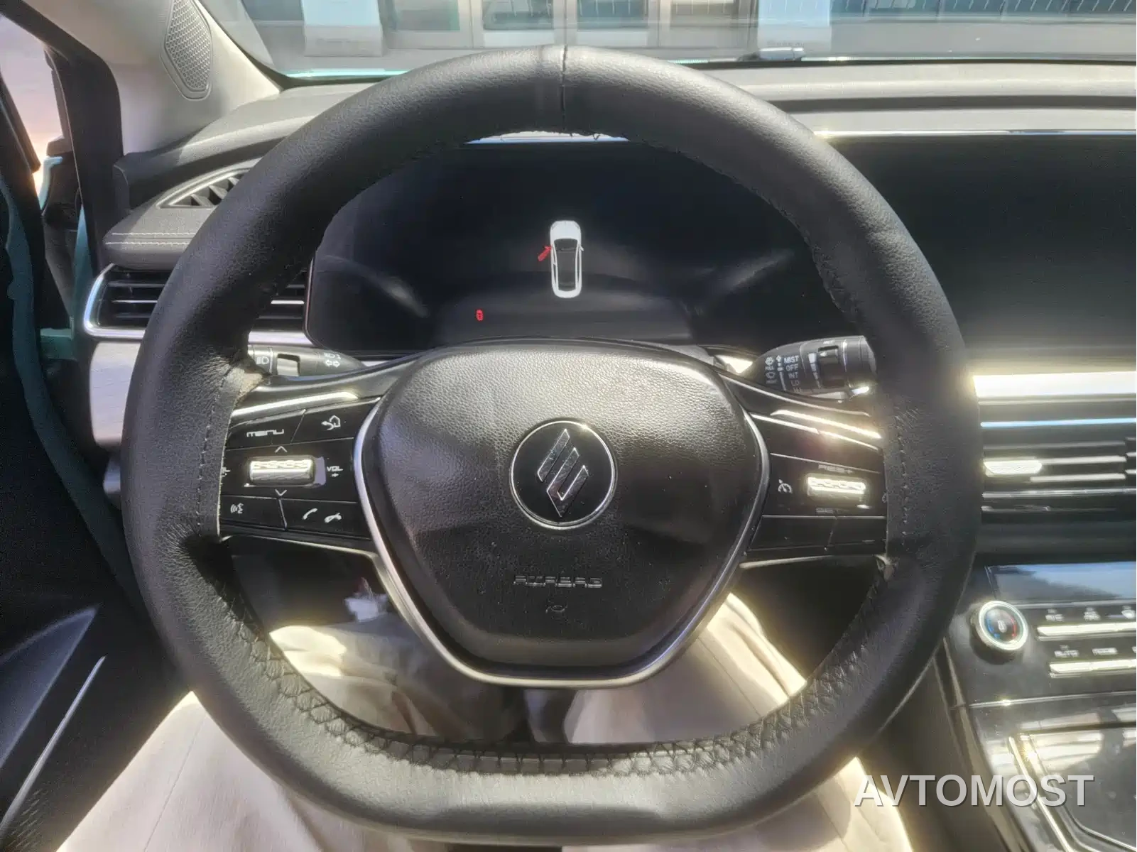JMCG New Energy Yi 2021 500km Shining Youth Long Range Edition — фото 7
