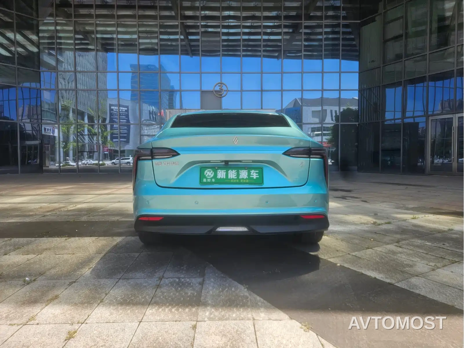 JMCG New Energy Yi 2021 500km Shining Youth Long Range Edition — фото 15