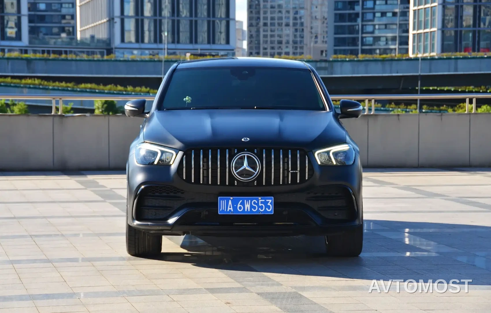 Mercedes-Benz GLE Coupe AMG 2023 AMG GLE 53 4MATIC+ Coupe SUV — фото 2
