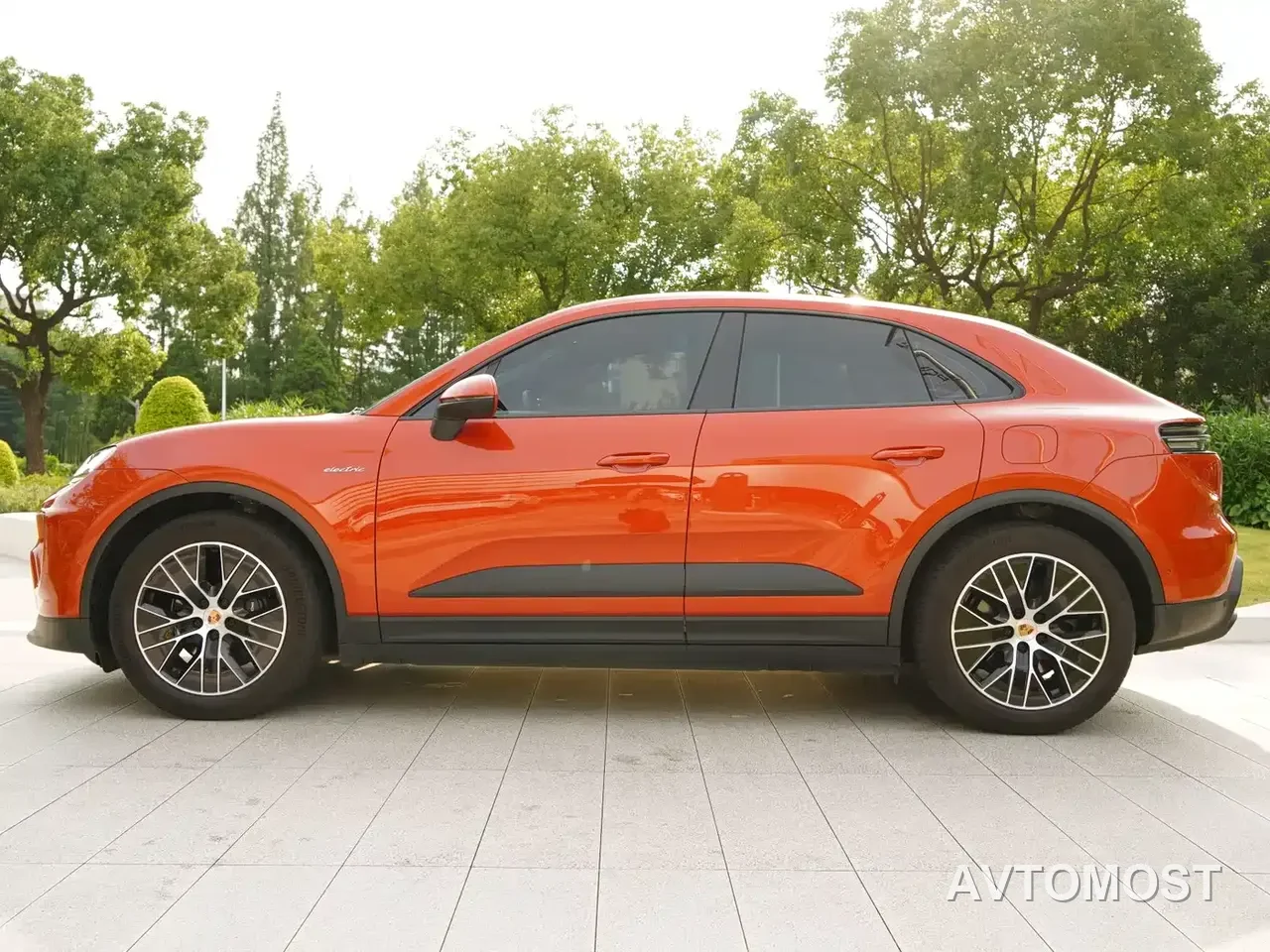 Porsche Macan EV 2024 Macan Long Range — фото 3