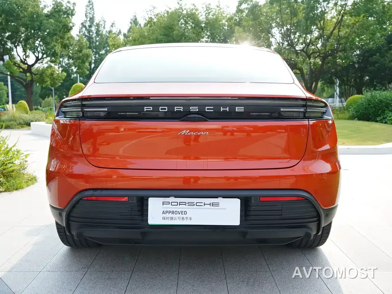 Porsche Macan EV 2024 Macan Long Range — фото 17