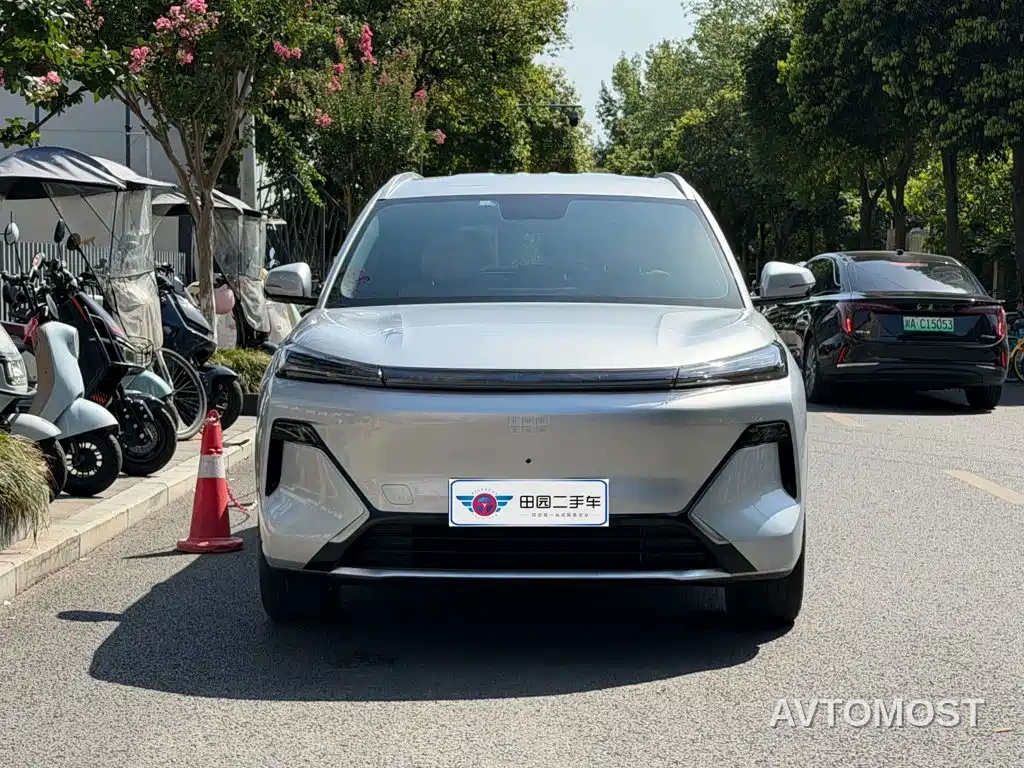 Geely Galaxy Starship 7 EM-i 2025 Model 55km Voyage Edition — фото 2