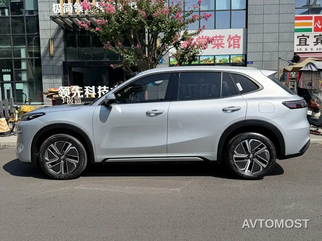 Geely Galaxy Starship 7 EM-i 2025 Model 55km Voyage Edition — фото 3