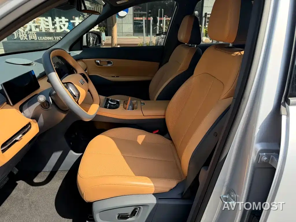 Geely Galaxy Starship 7 EM-i 2025 Model 55km Voyage Edition — фото 8
