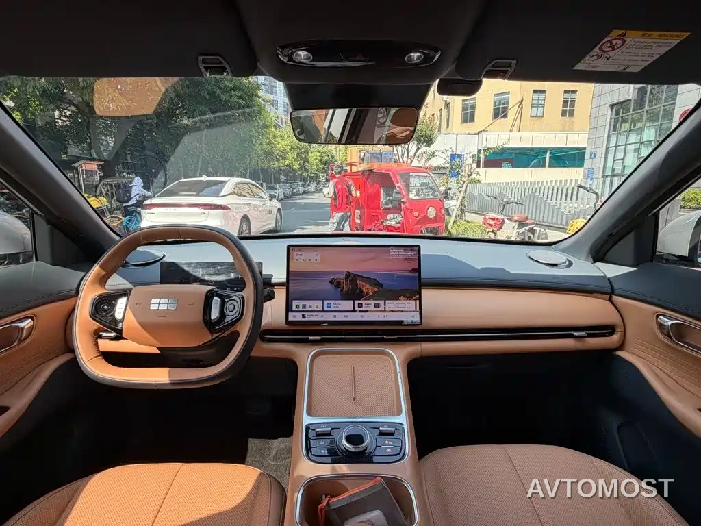Geely Galaxy Starship 7 EM-i 2025 Model 55km Voyage Edition — фото 13