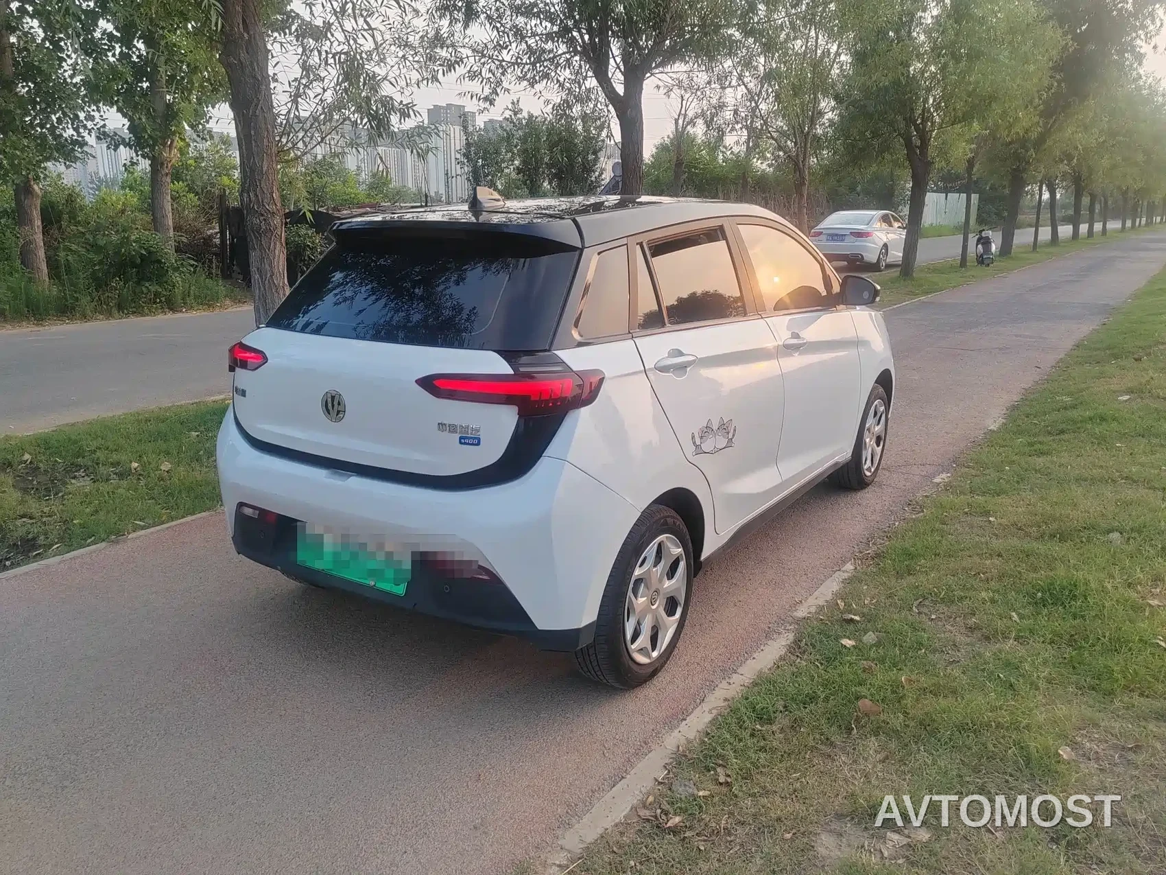 Electric House YOUNG Guang Xiaoxin 2021 S400 4-Seater — фото 5
