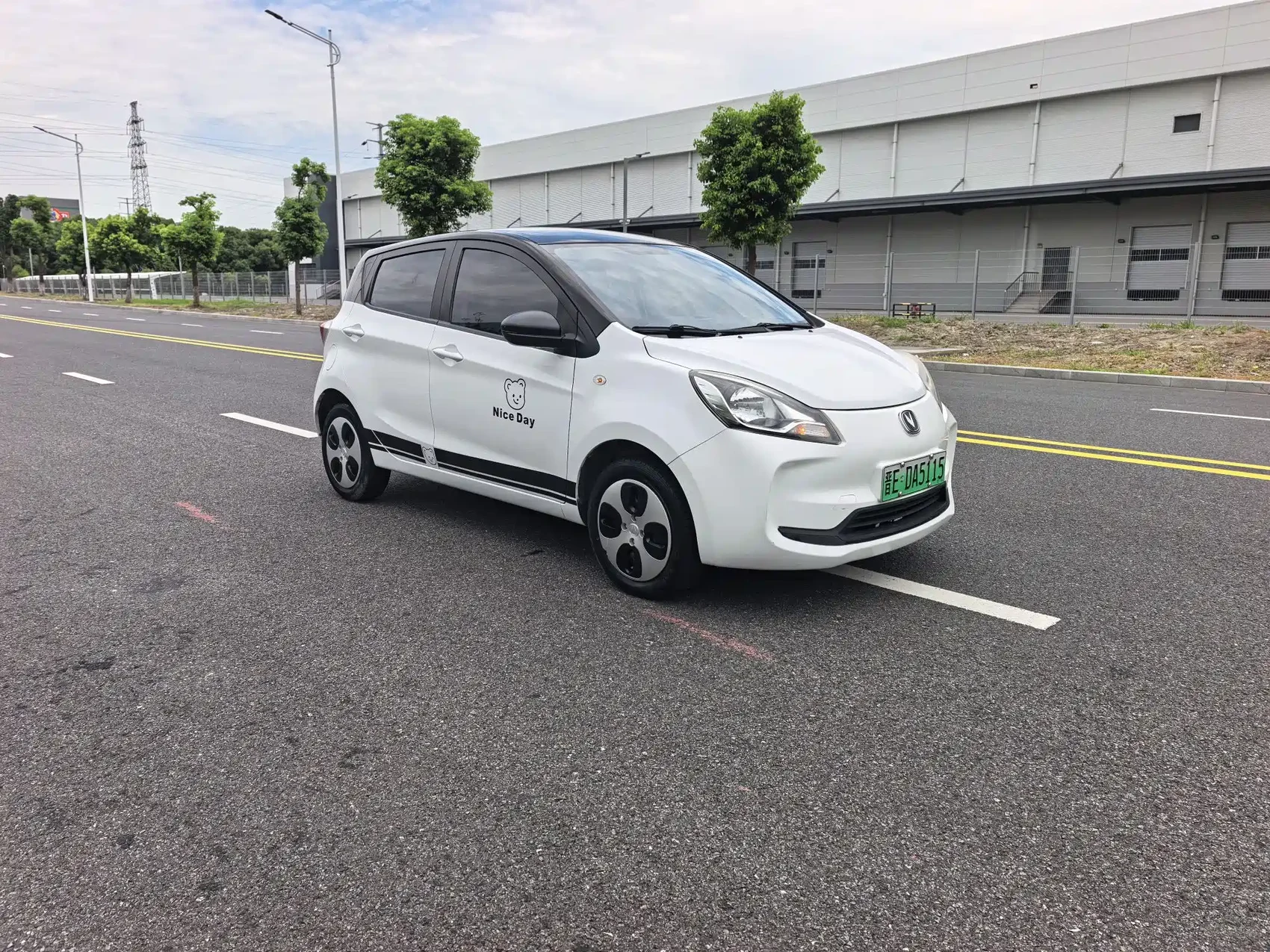 Changan Benben E-Star 2021 National Edition Colorful Version LFP (31.95kWh) — фото 3