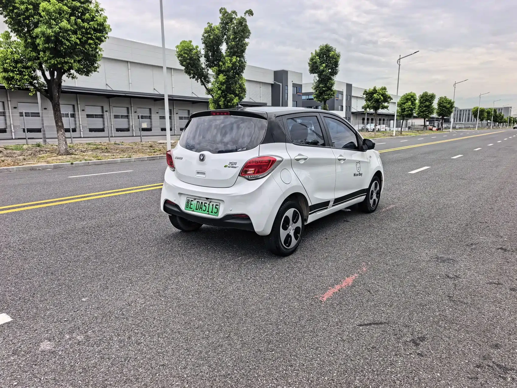Changan Benben E-Star 2021 National Edition Colorful Version LFP (31.95kWh) — фото 11