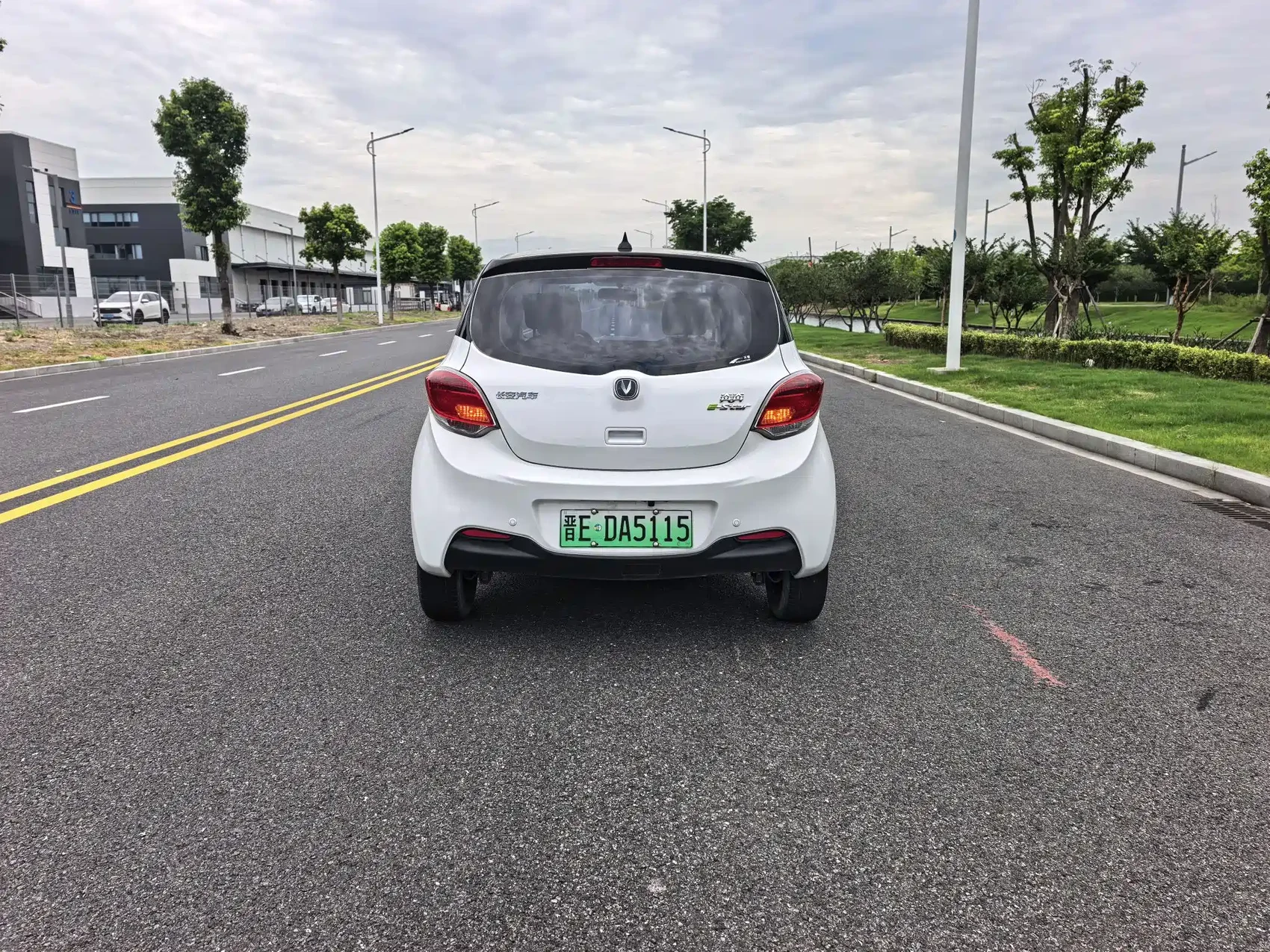 Changan Benben E-Star 2021 National Edition Colorful Version LFP (31.95kWh) — фото 12