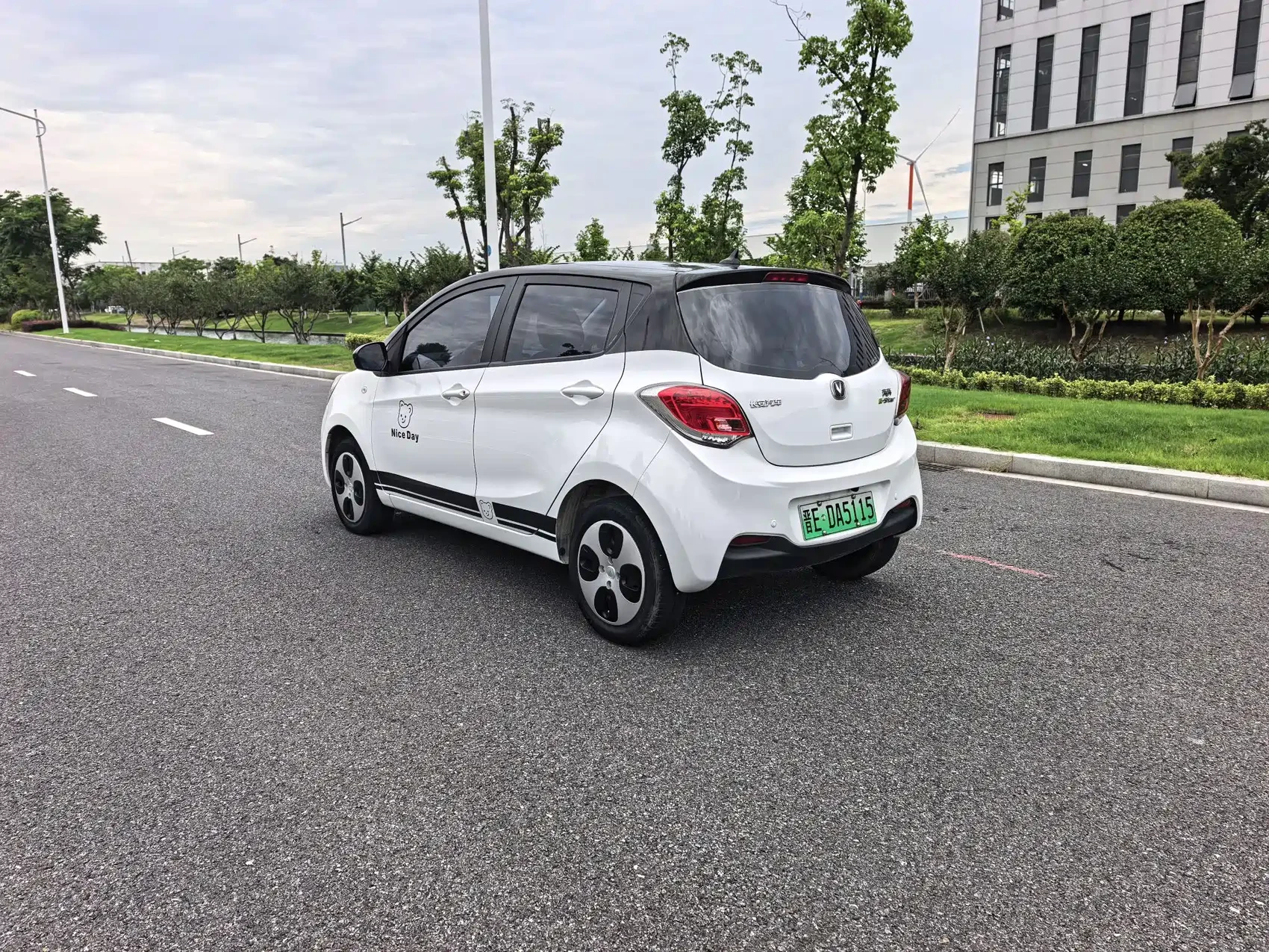 Changan Benben E-Star 2021 National Edition Colorful Version LFP (31.95kWh) — фото 13