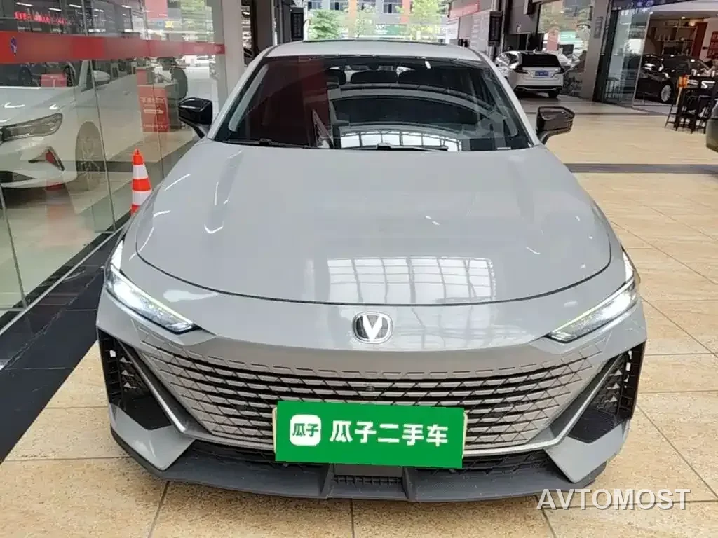 Changan UNI-V iDD 2023 Smart Electric iDD 1.5T 113km Smart Fun Type (Rapid Edition) — фото 3