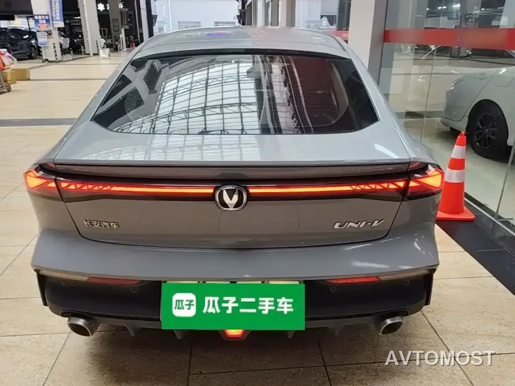 Changan UNI-V iDD 2023 Smart Electric iDD 1.5T 113km Smart Fun Type (Rapid Edition) — фото 6