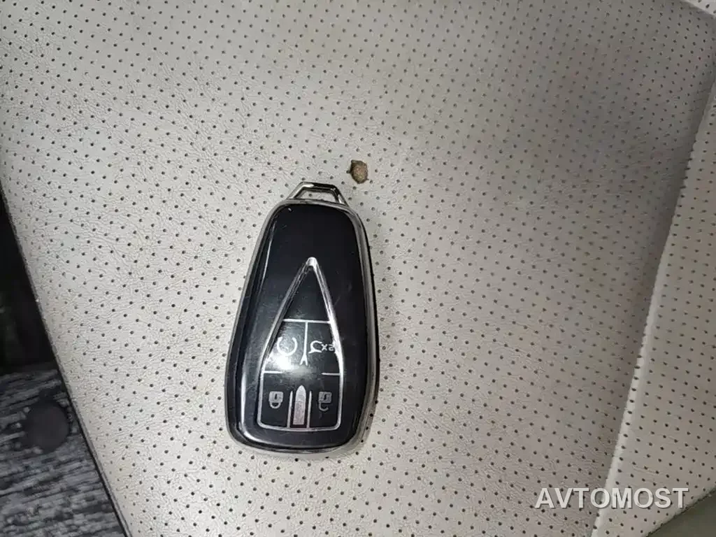 Changan UNI-V iDD 2023 Smart Electric iDD 1.5T 113km Smart Fun Type (Rapid Edition) — фото 9