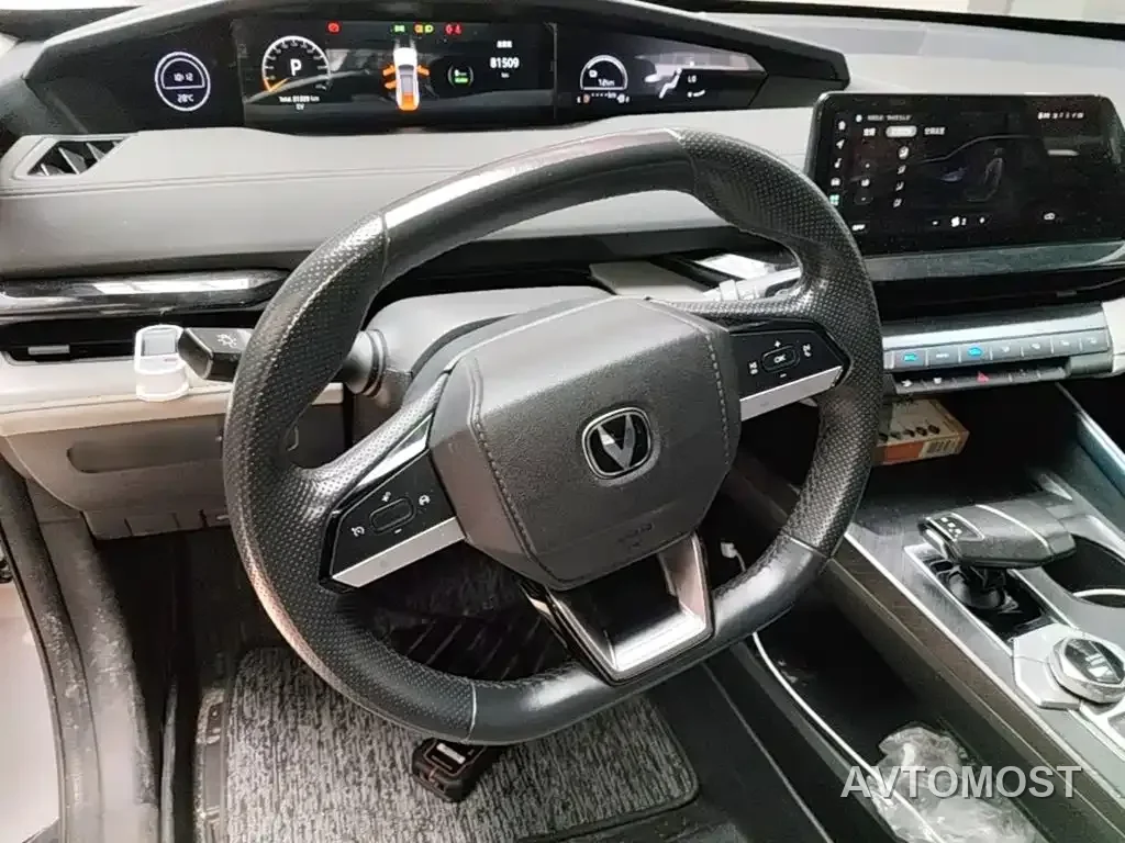 Changan UNI-V iDD 2023 Smart Electric iDD 1.5T 113km Smart Fun Type (Rapid Edition) — фото 11
