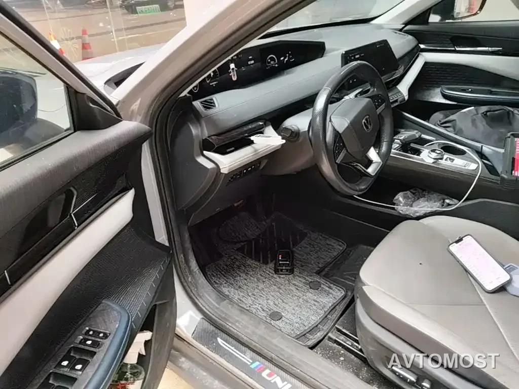Changan UNI-V iDD 2023 Smart Electric iDD 1.5T 113km Smart Fun Type (Rapid Edition) — фото 15
