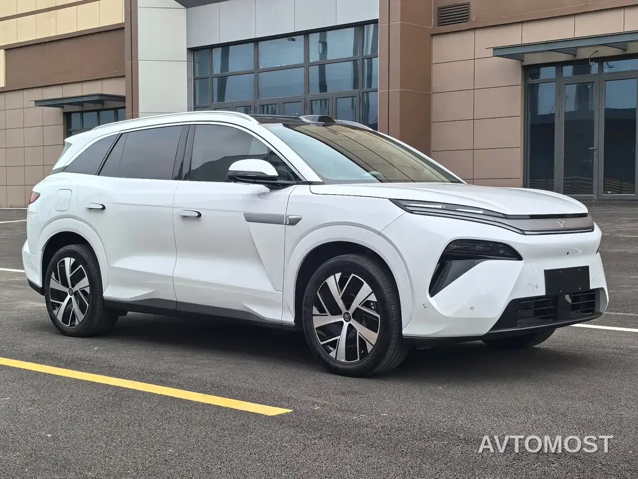 BYD Tang L 2025 EV 670KM LiDAR Premium — фото 2