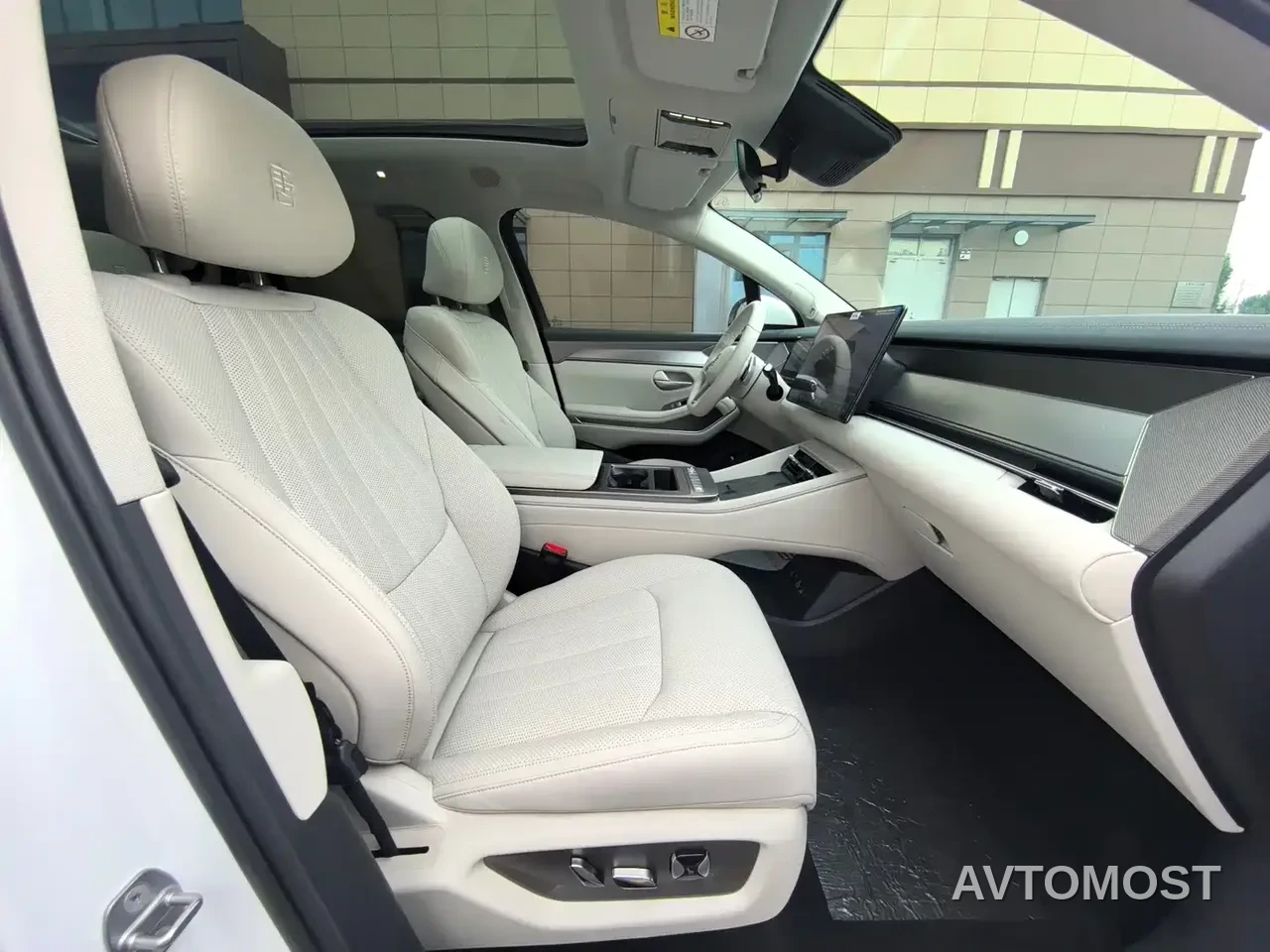 BYD Tang L 2025 EV 670KM LiDAR Premium — фото 10
