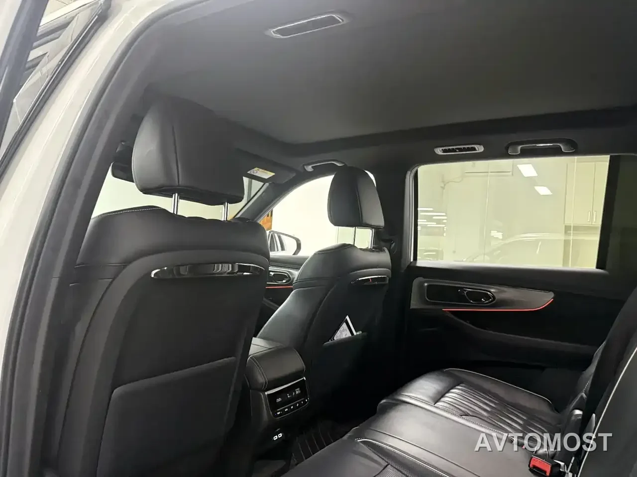 GAC Trumpchi GS8 2022 Dual Engine Series 2.0TM 2WD Premium Edition (7-Seater) — фото 11