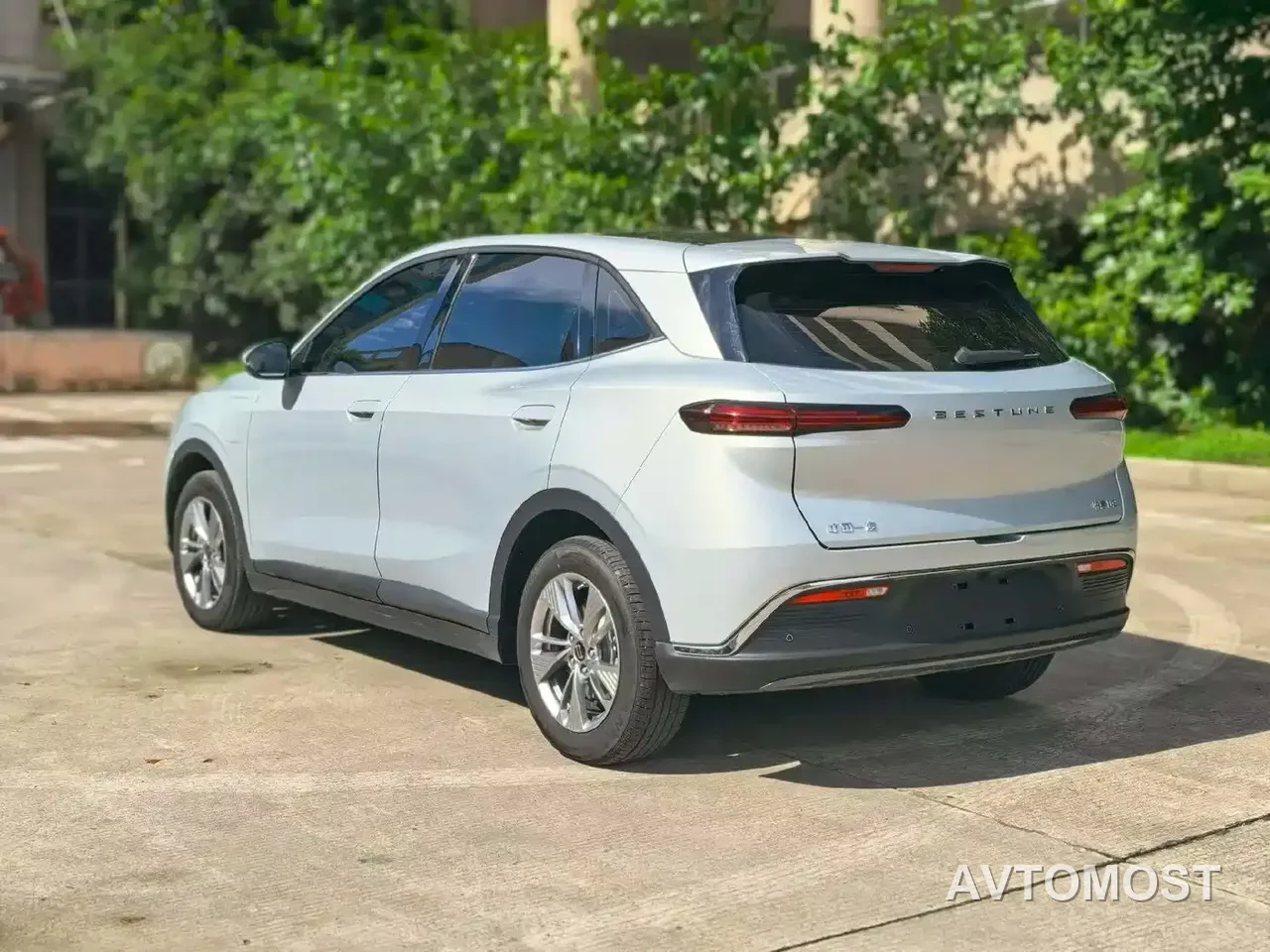 Besturn Yueyi 03 2025 Model 565km Enjoy Edition — фото 6