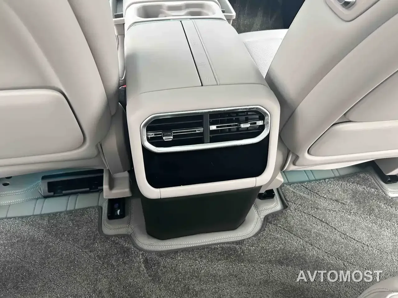 Jetour Zongheng G700 2025 Standard 5-Seater — фото 9