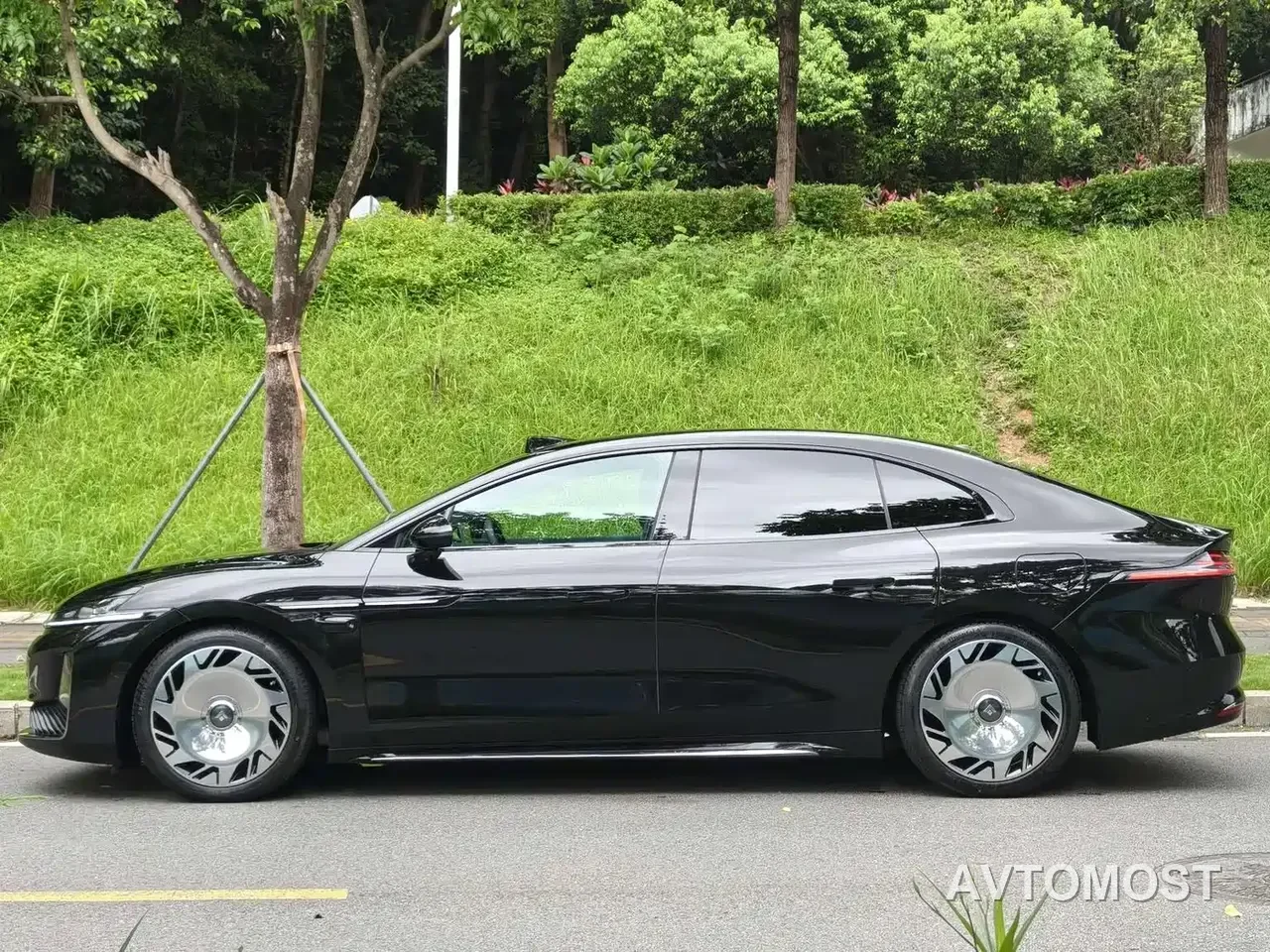 GAC Haobo Hyper A8 2025 Base Model — фото 3