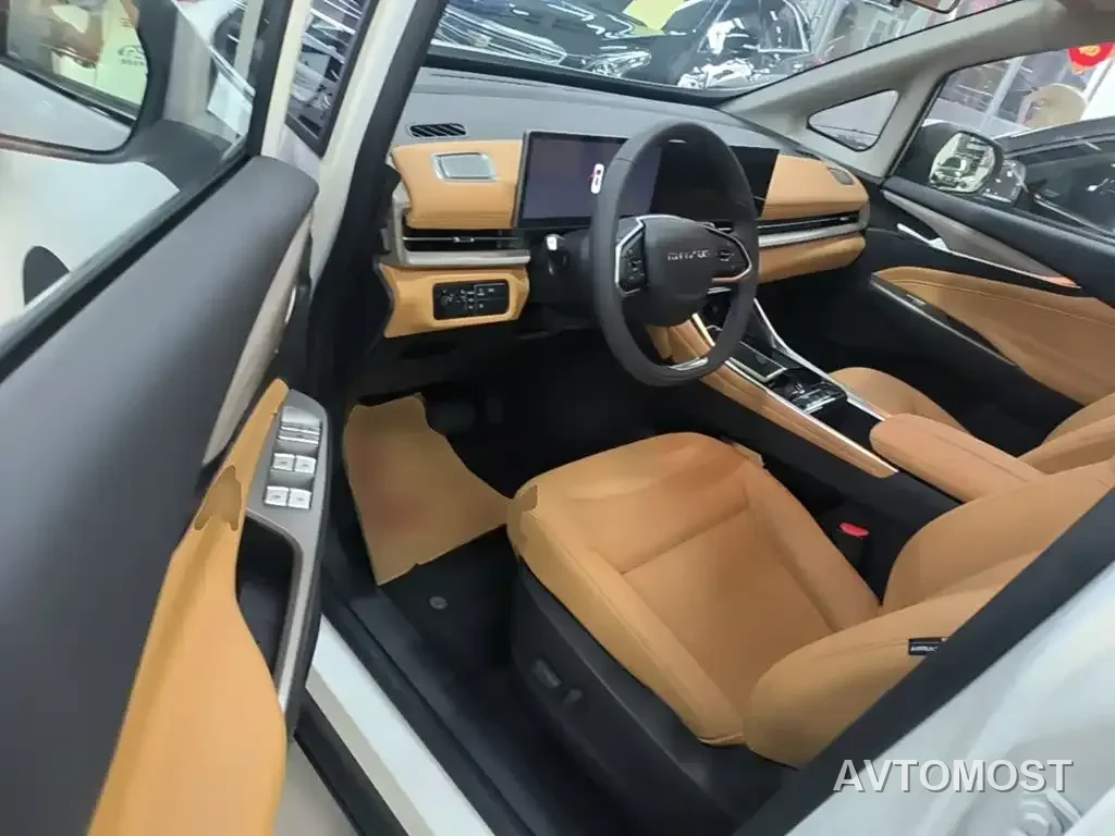 SAIC Maxus G50 PHEV 2025 Pilot Edition — фото 15