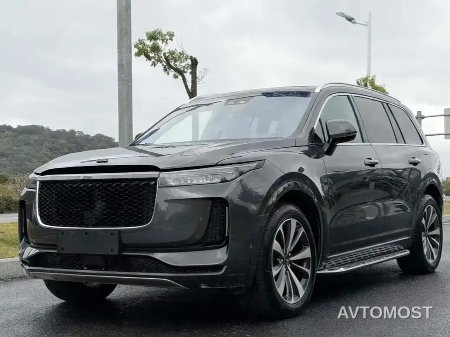 Li ONE 2020 Extended Range 6-seater