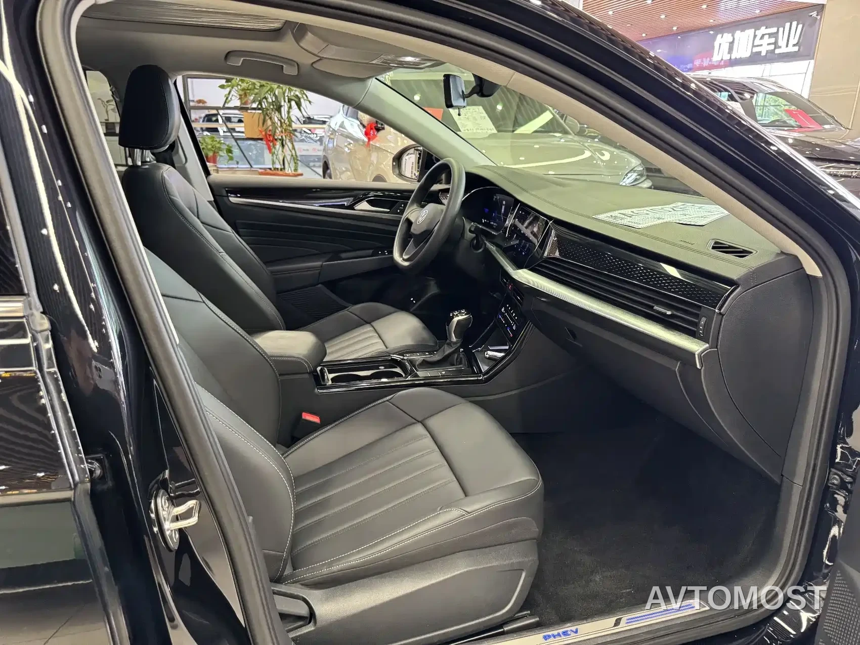 Volkswagen Passat New Energy 2022 430PHEV Hybrid Business Edition — фото 9