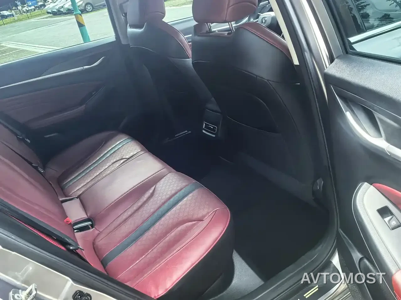 Changan Eado 2022 PLUS Blue Whale NE 1.4T GDI DCT Premium Edition — фото 10