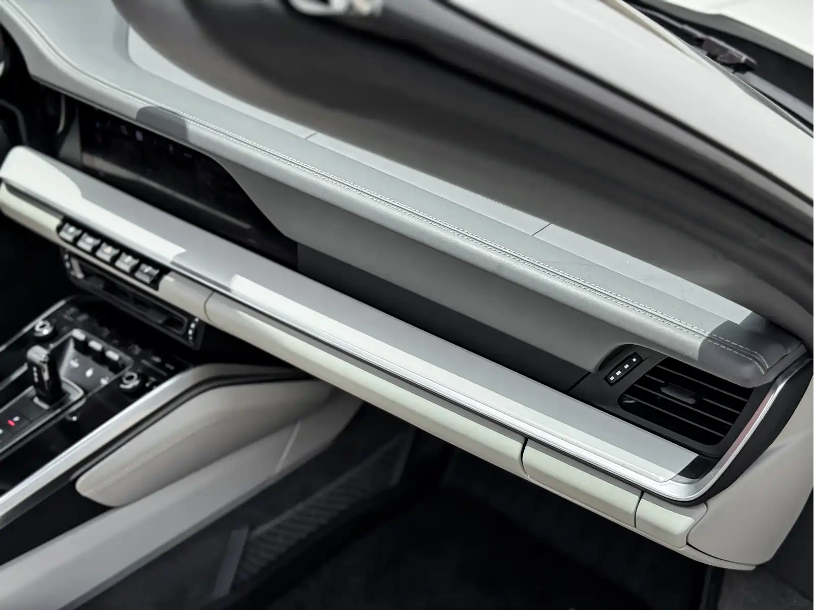 Porsche 911 2023 Targa 4 3.0T — фото 14