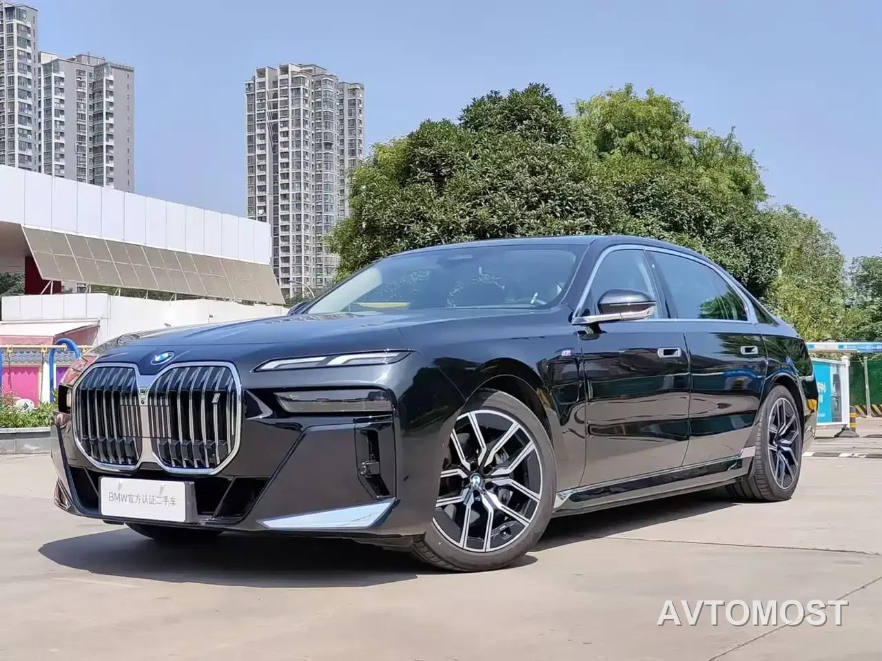 BMW i7 2023 eDrive50L Leading M Sport Package — фото 1