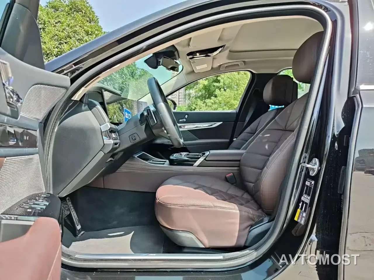 BMW i7 2023 eDrive50L Leading M Sport Package — фото 5
