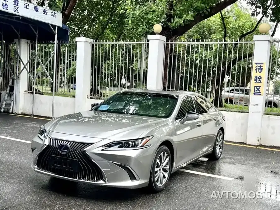 Lexus ES 2020 Model 300h Excellence Edition