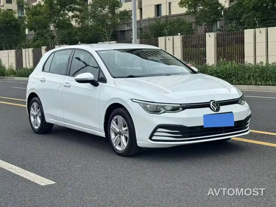 Volkswagen Golf 2023 200TSI DSG Pro — фото 3