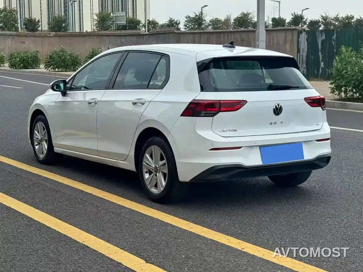 Volkswagen Golf 2023 200TSI DSG Pro — фото 7