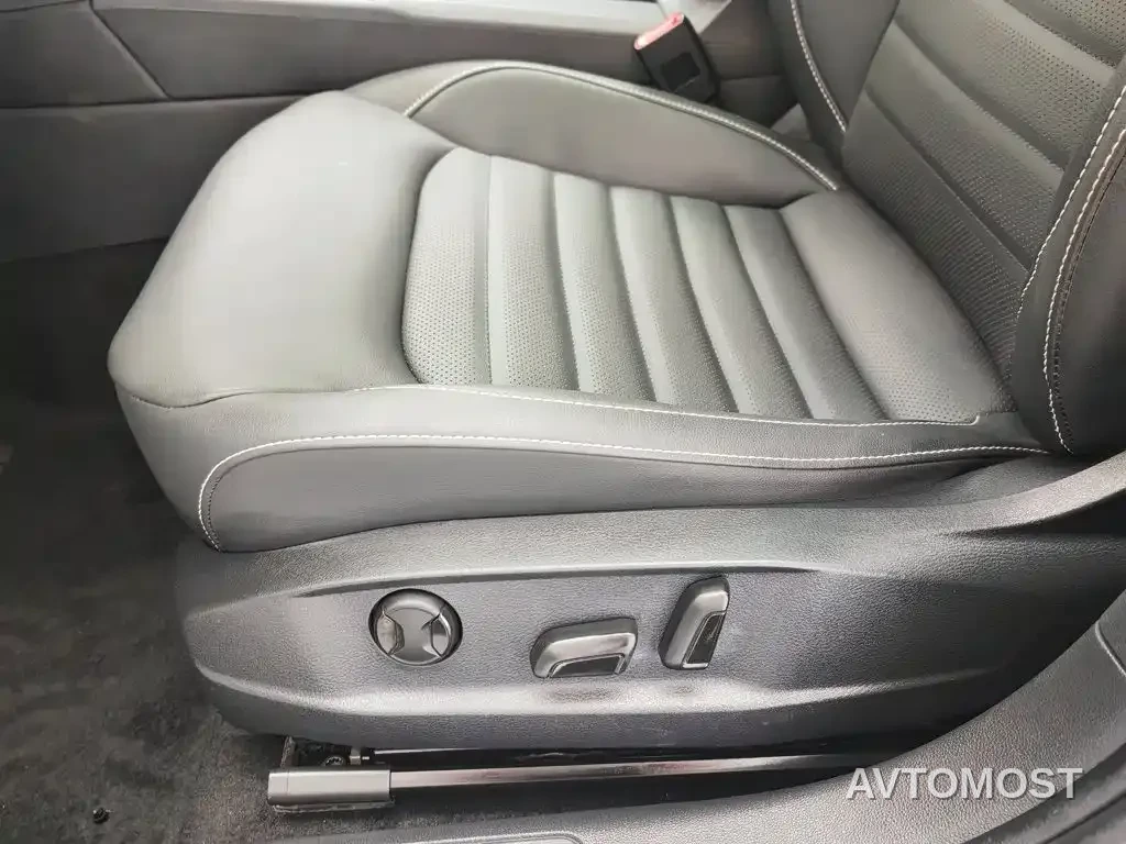 Volkswagen Lamando 2021 Facelift 280TSI DSG Comfort Edition — фото 18