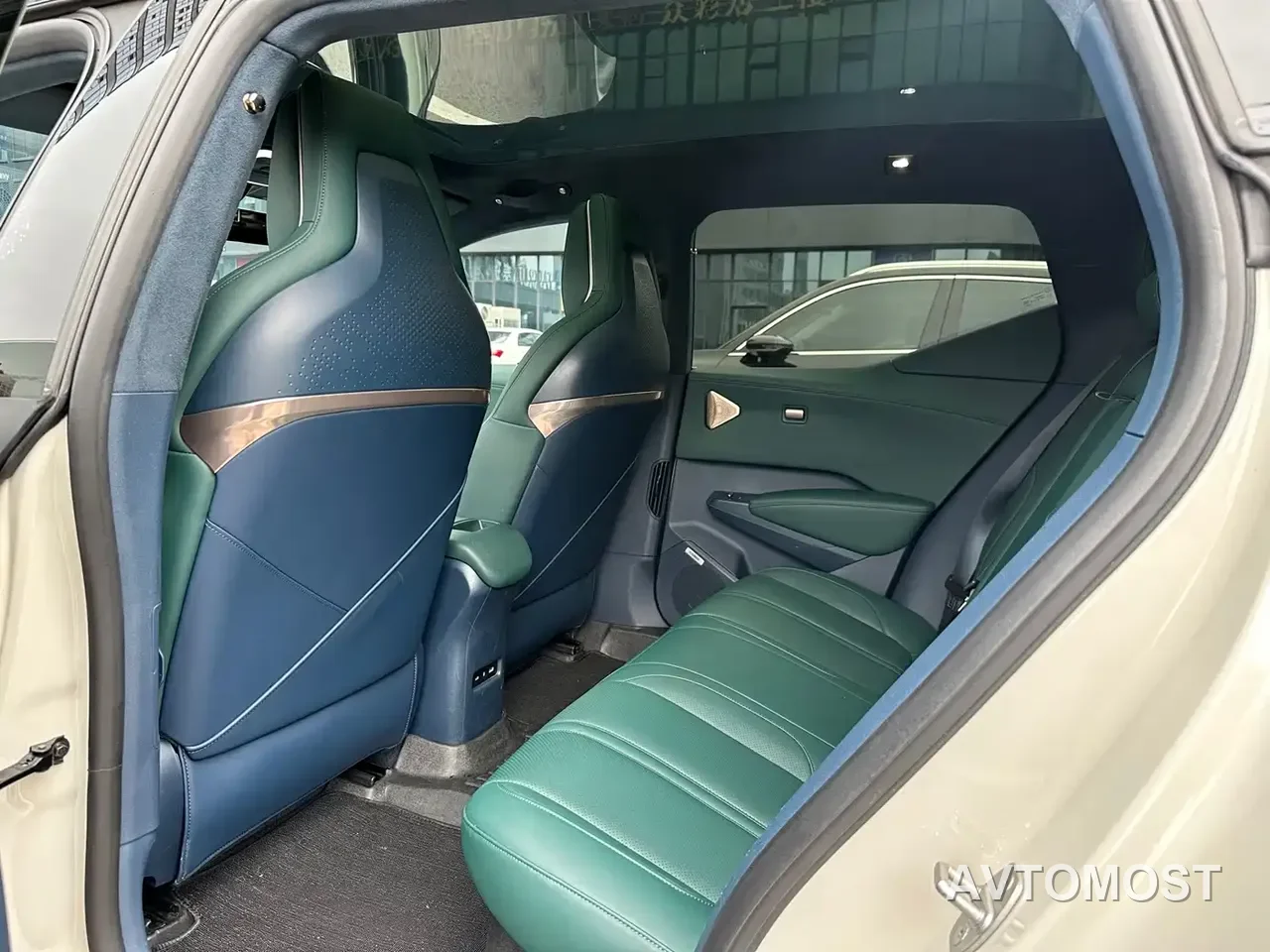 Zeekr X 2023 RWD ME Edition 5-seater — фото 10