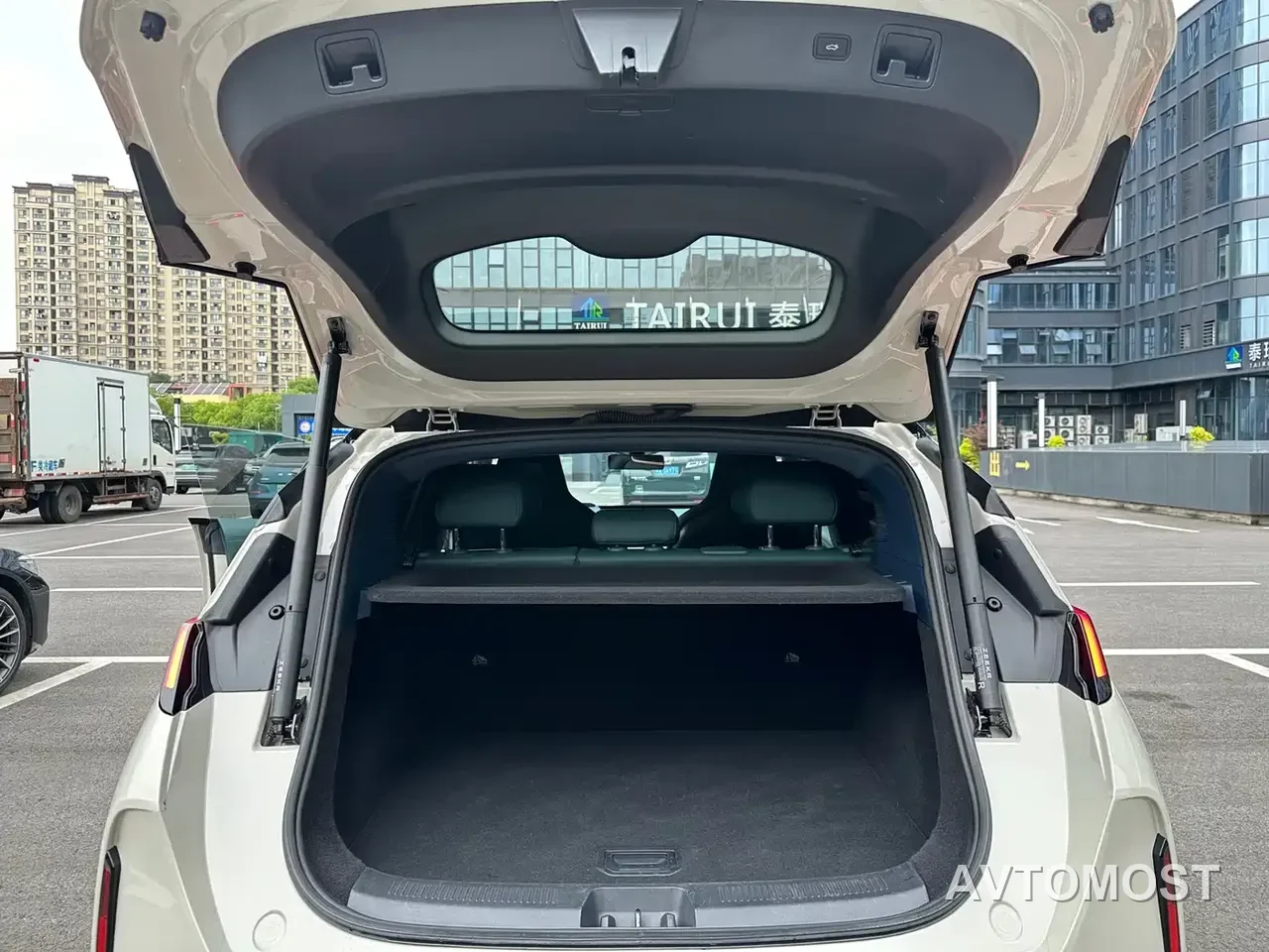 Zeekr X 2023 RWD ME Edition 5-seater — фото 14