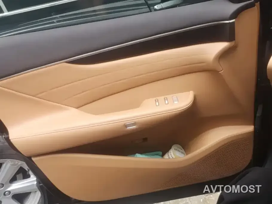Dongfeng Aeolus L8 2025 Plug-in Hybrid — фото 5
