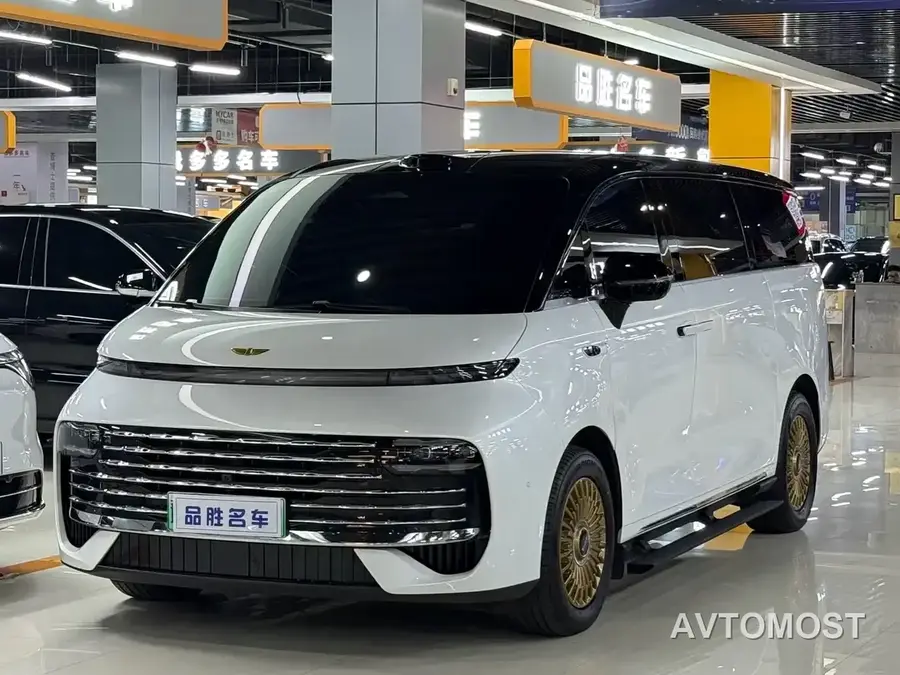 Geely Galaxy V900 2026 Model Base Version 8-Seater