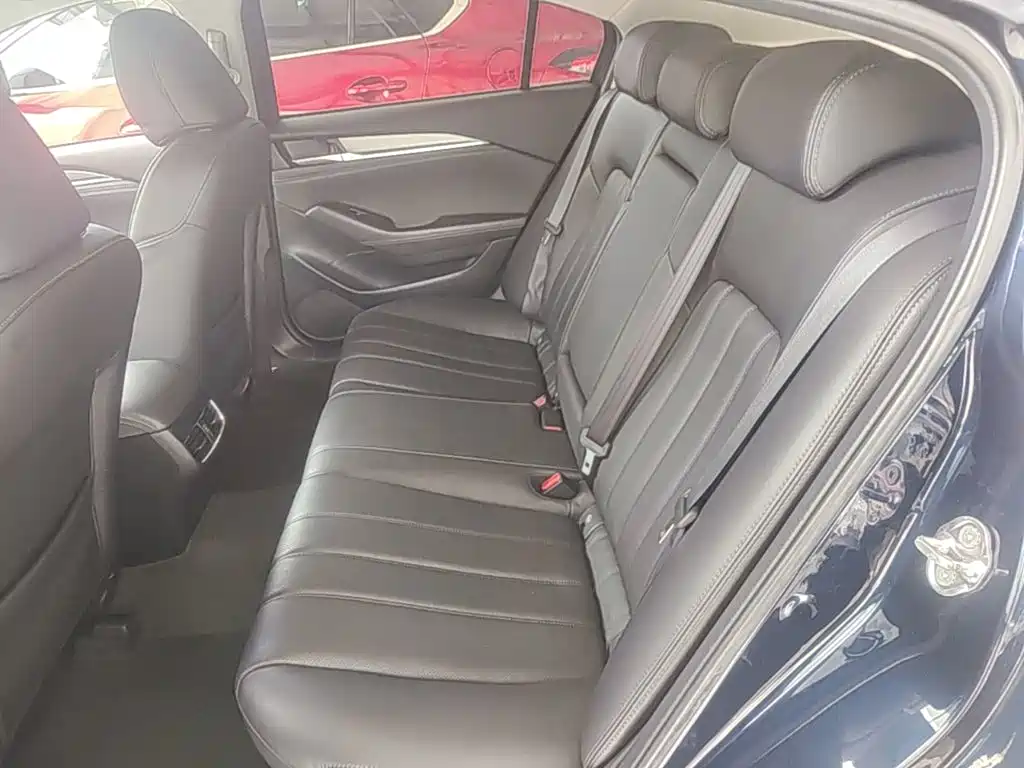 Mazda Atenza 2020 2.0L Skyactiv Luxury — фото 17