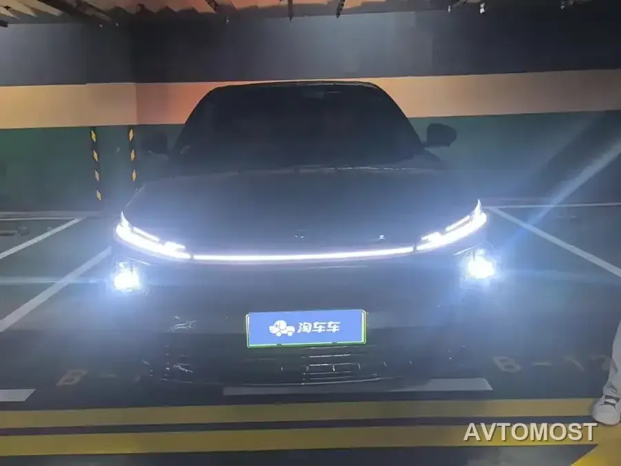 Dongfeng Aeolus L8 2025 Plug-in Hybrid