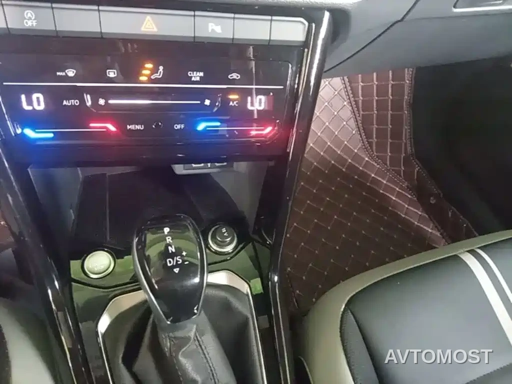 Volkswagen T-ROC 2023 300TSI DSG 2WD Dawn Edition — фото 13