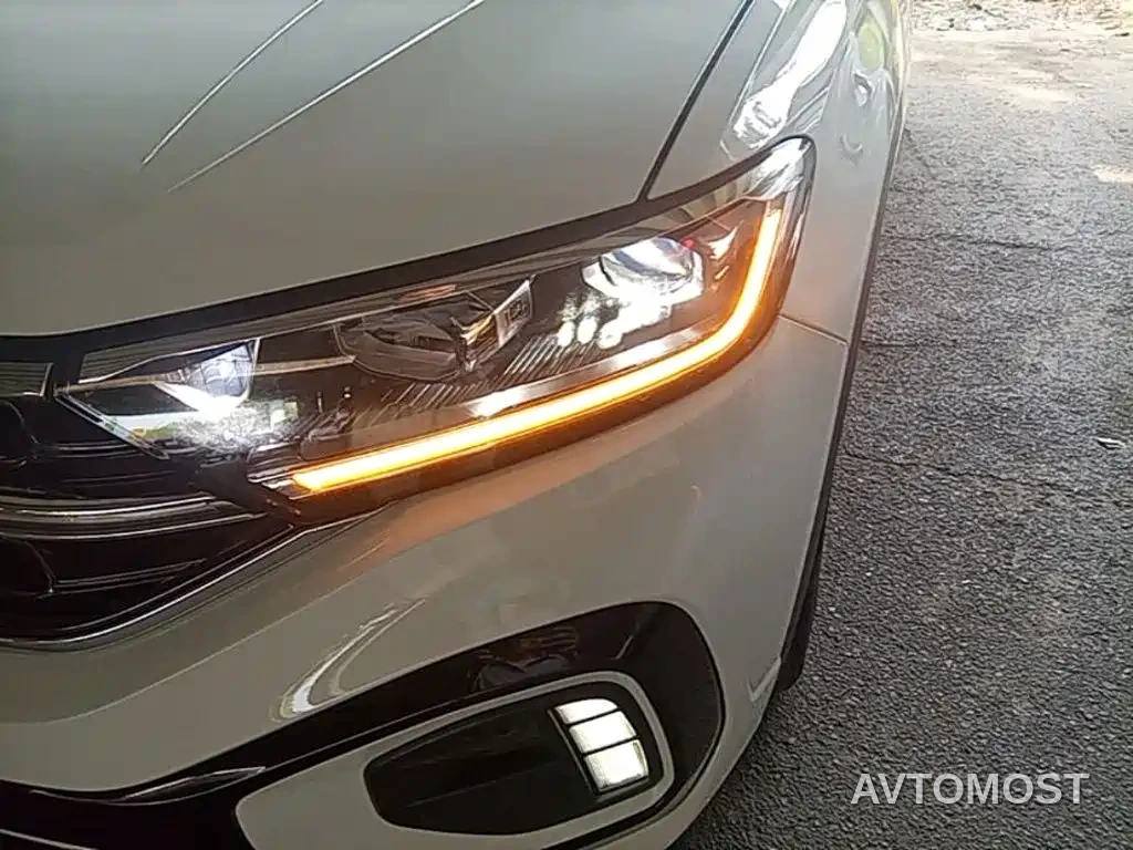 Volkswagen T-ROC 2023 300TSI DSG 2WD Dawn Edition — фото 21