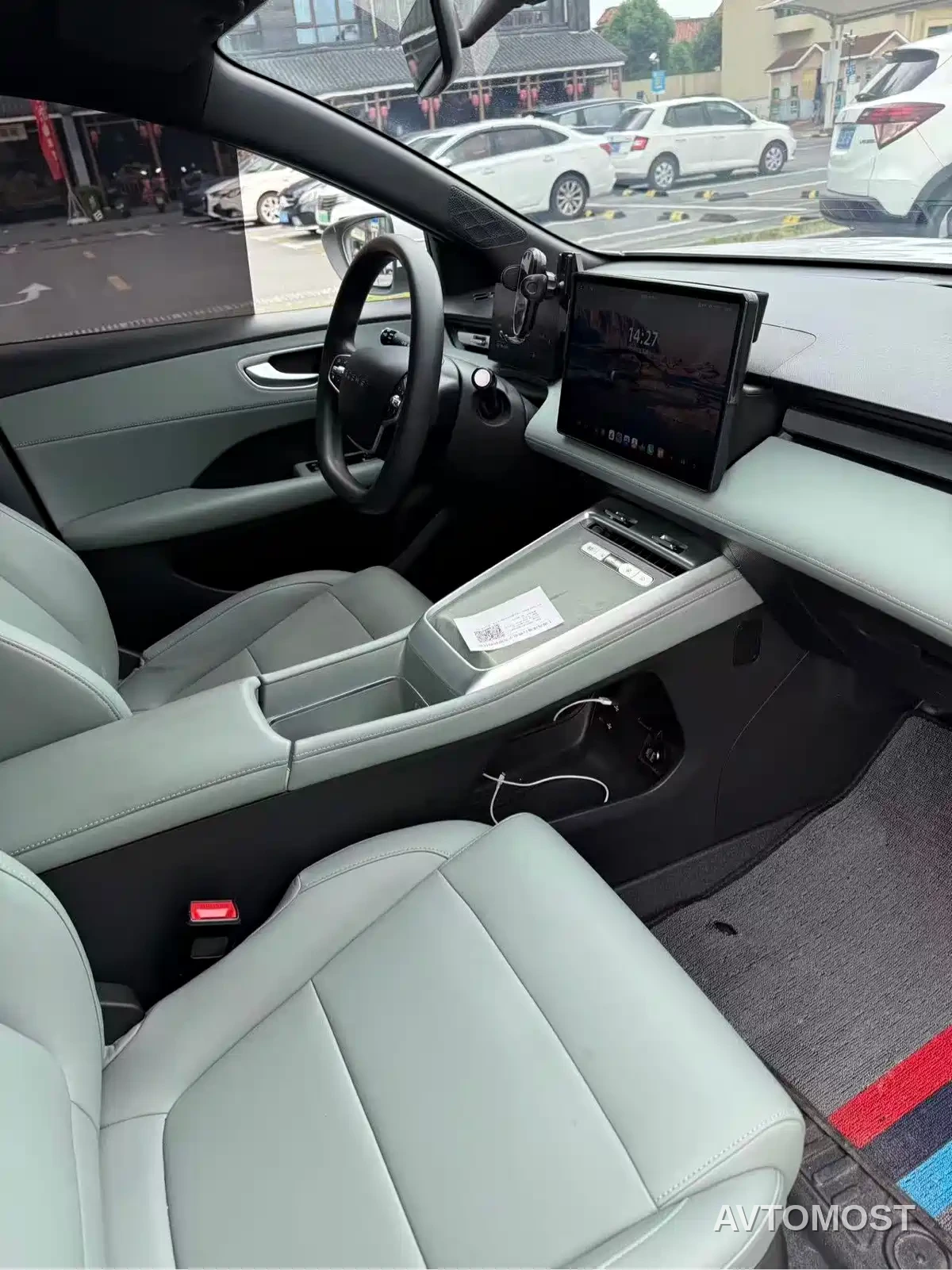 Roewe D6 2025 Model 450km Premium Edition — фото 11