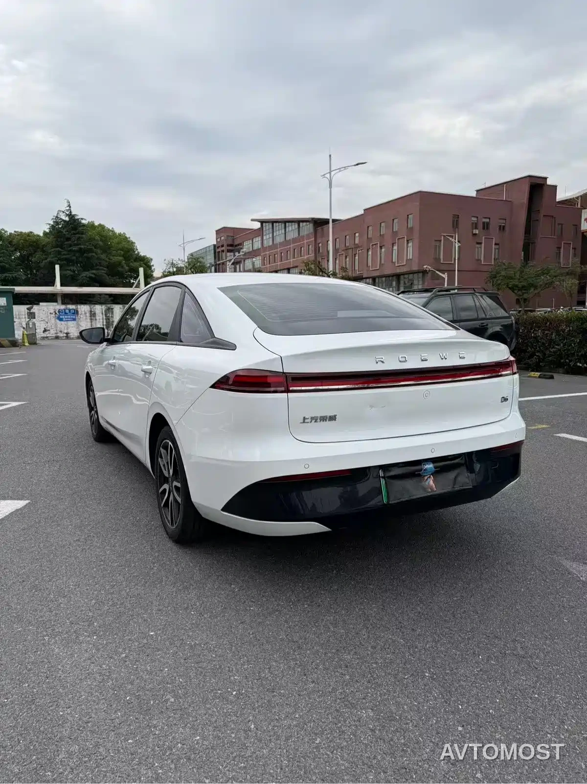 Roewe D6 2025 Model 450km Premium Edition — фото 14