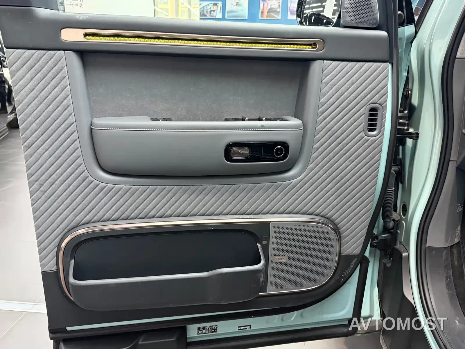 Zeekr MIX 2025 Smart Driving Edition — фото 5